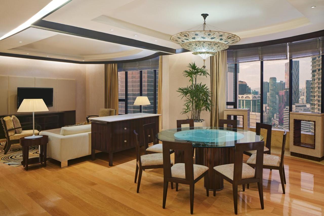 Hotel The Westin Kuala Lumpur Esterno foto A dining room