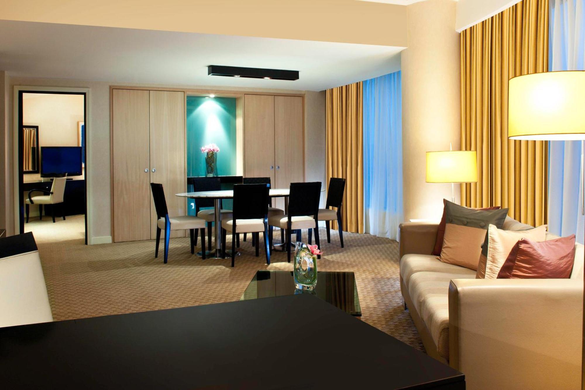 Hotel The Westin Kuala Lumpur Esterno foto A suite at the Grand Hyatt Hotel, Seoul, South Korea